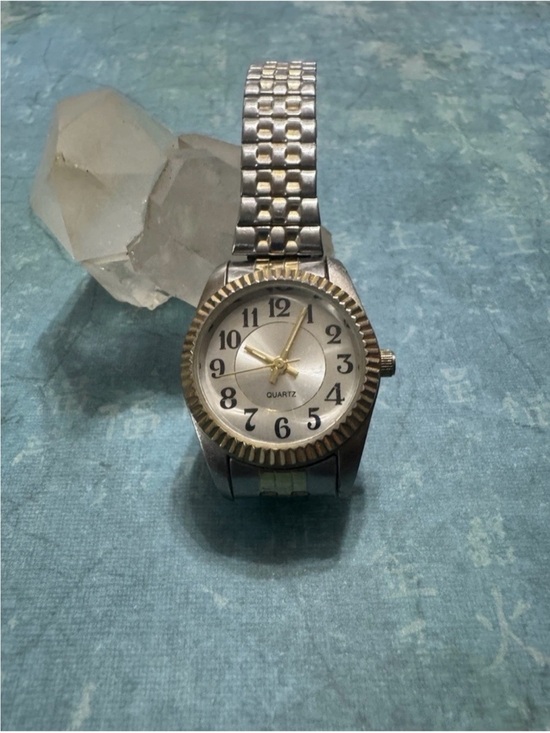 M. Z. Berger Accessories - VINTAGE M Z BERGER LADIES TWO TONE STRETCH BAND WATCH